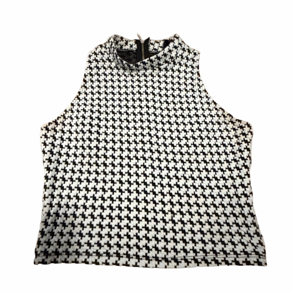 Stradivarius Black and White Houndstooth Top